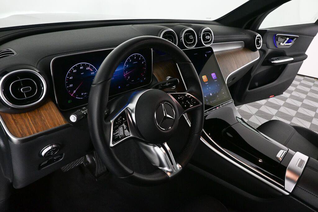 Certified 2025 Mercedes-Benz GLC 300 image 15