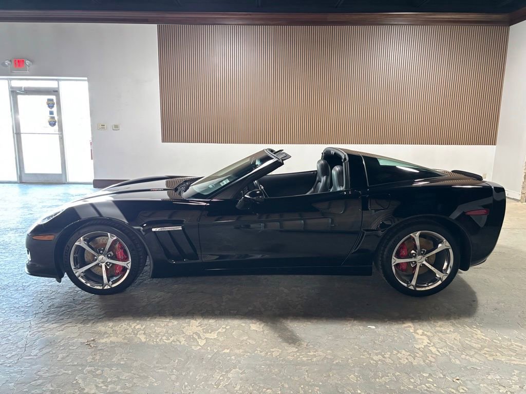 Used 2011 Chevrolet Corvette Grand Sport w/ Preferred Equipment Group RWD image 2