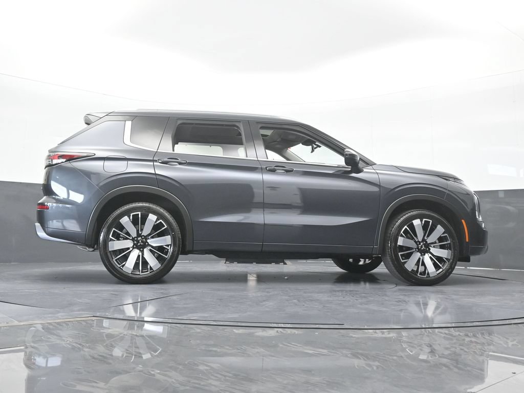 New 2026 Mitsubishi Outlander SEL FWD image 67