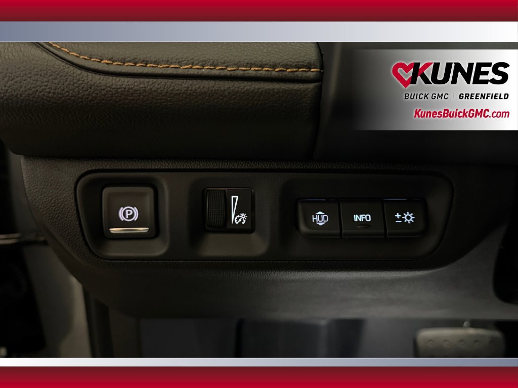 Used 2023 GMC Acadia AT4 w/ Technology Package AWD/4WD image 19