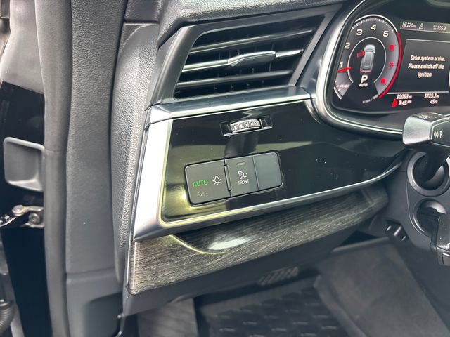 Used 2019 Audi Q8 Premium w/ Convenience Package AWD/4WD image 17