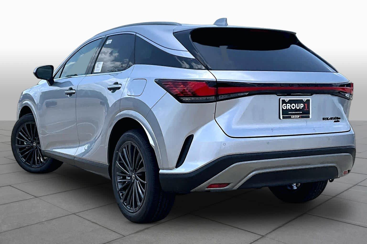 New 2026 Lexus RX 450h AWD image 4