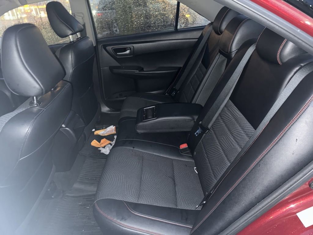 Used 2017 Toyota Camry SE image 10