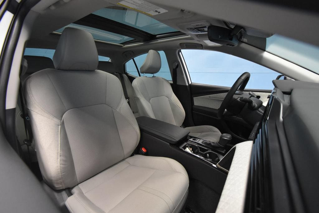 Used 2025 Toyota Camry XLE AWD/4WD image 24