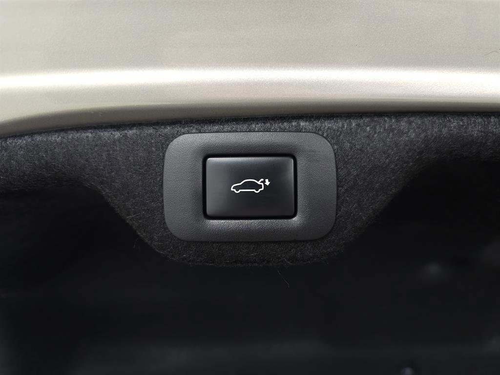 Certified 2024 Lexus ES 350 w/ Premium Package image 9