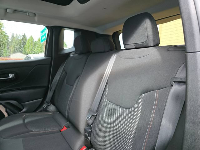 Used 2016 Jeep Renegade 75th Anniversary AWD/4WD image 17