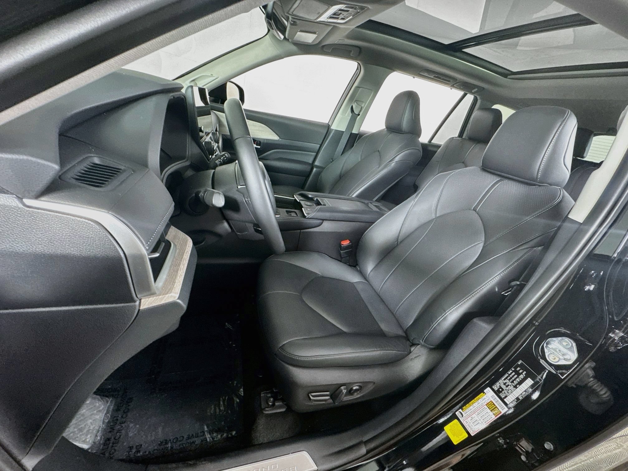 Certified 2026 Toyota Grand Highlander AWD Hybrid image 13
