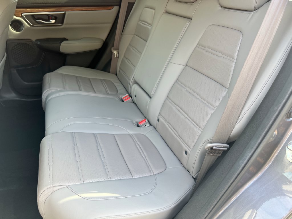 Used 2018 Honda CR-V Touring image 30