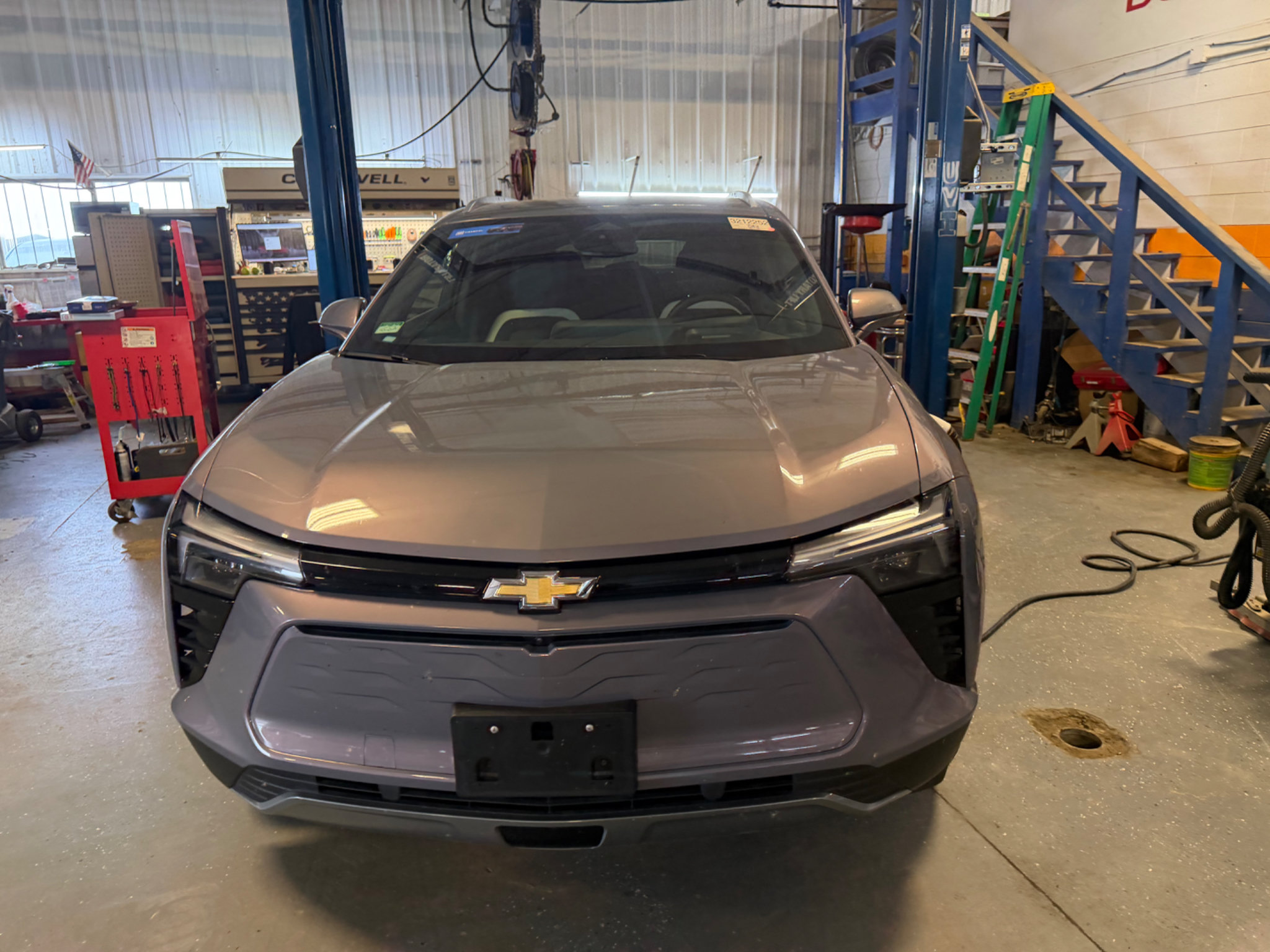 Used 2024 Chevrolet Blazer EV LT AWD/4WD image 29