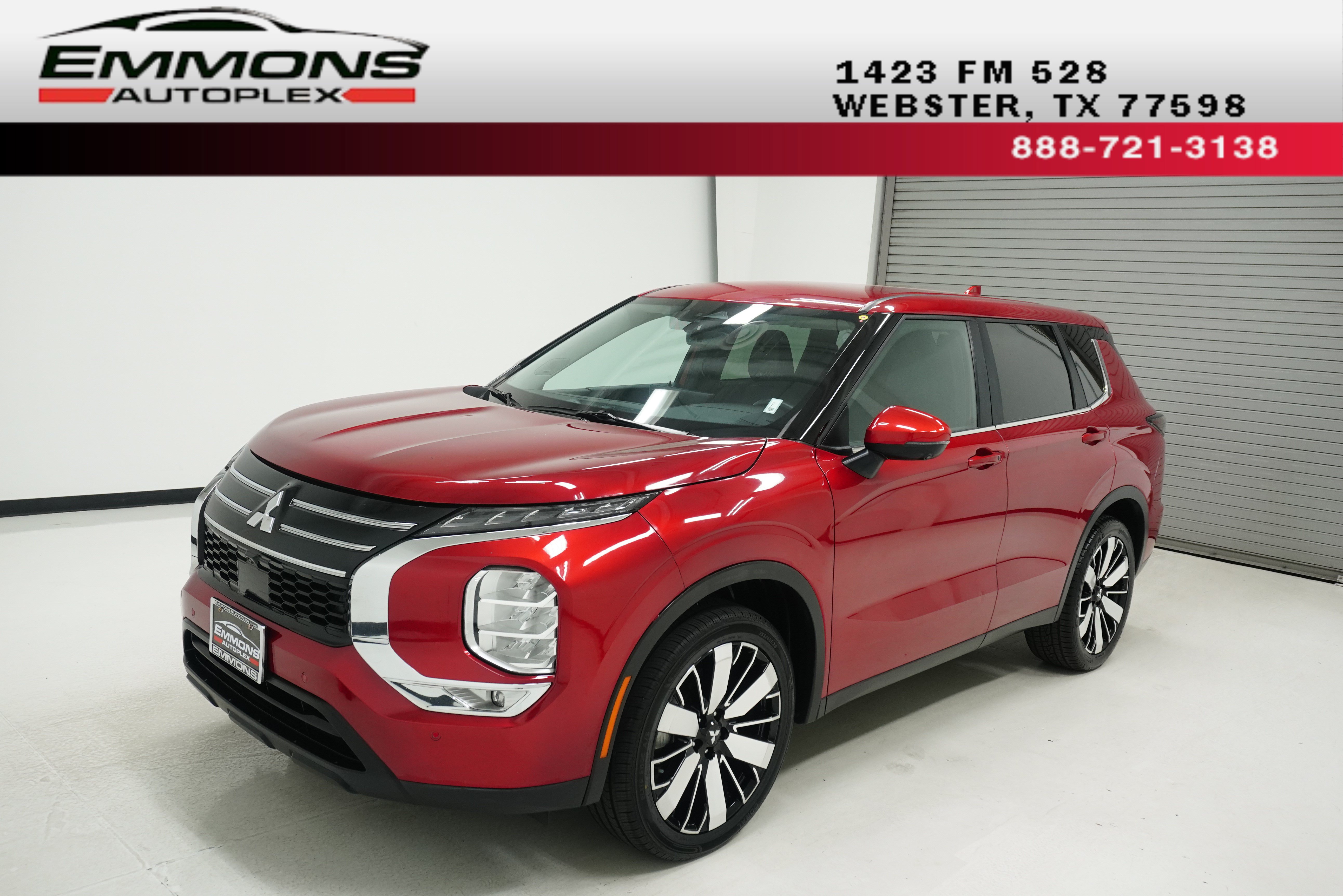 Used 2025 Mitsubishi Outlander SE