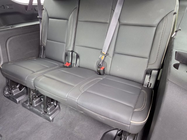Certified 2024 Chevrolet Suburban Premier RWD image 11