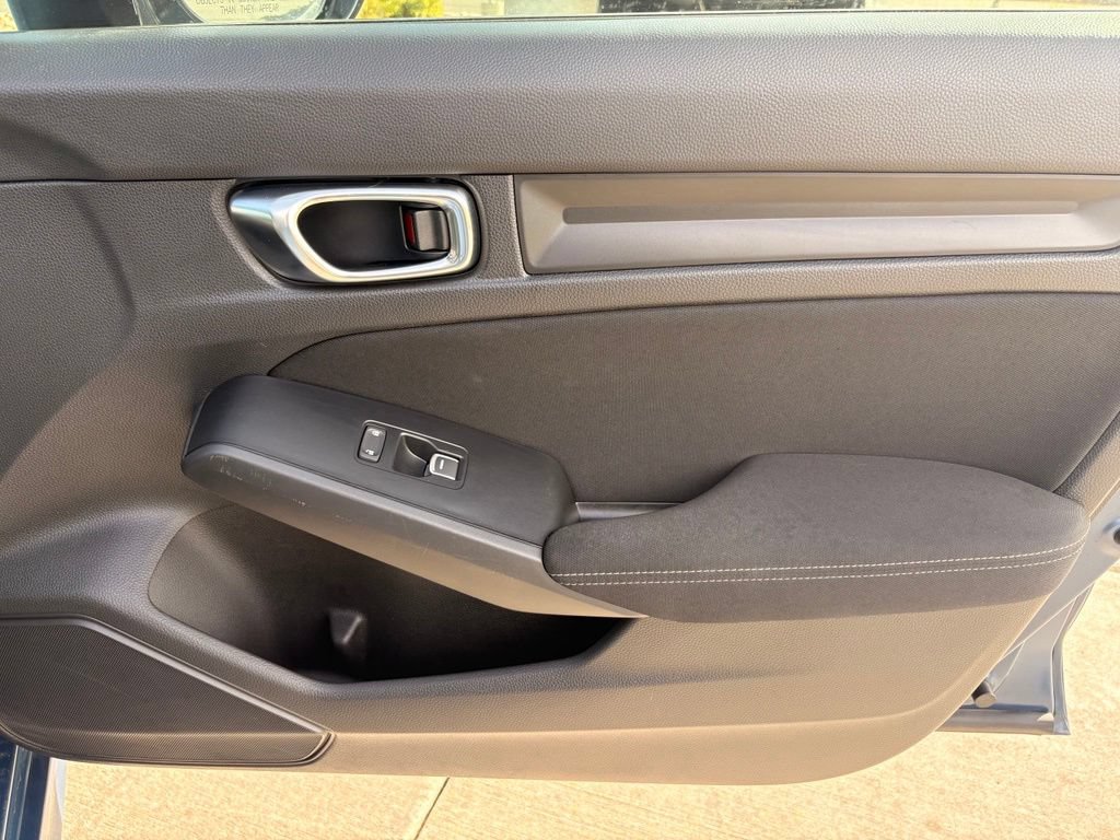 Used 2025 Honda Civic Sport image 33
