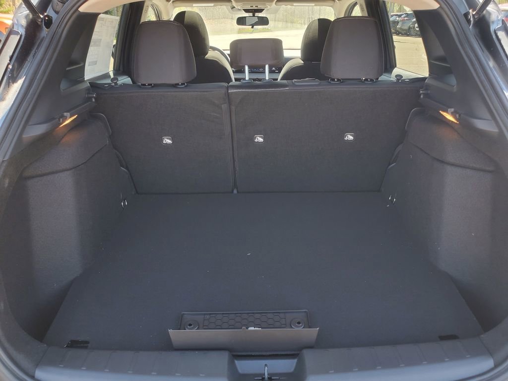 New 2026 Nissan Kicks SV AWD/4WD image 9