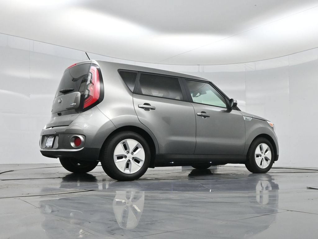 Used 2016 Kia Soul EV + FWD image 52
