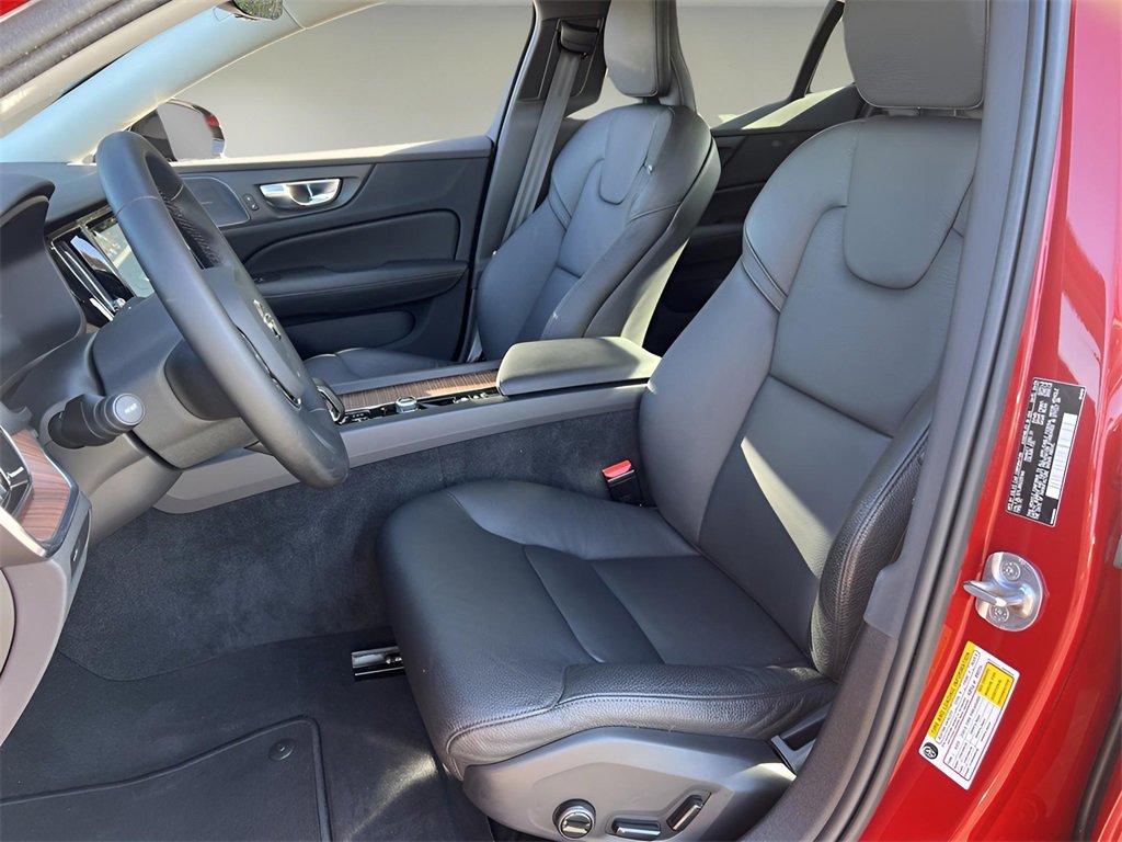 Used 2024 Volvo S60 B5 Plus w/ Climate Package image 13