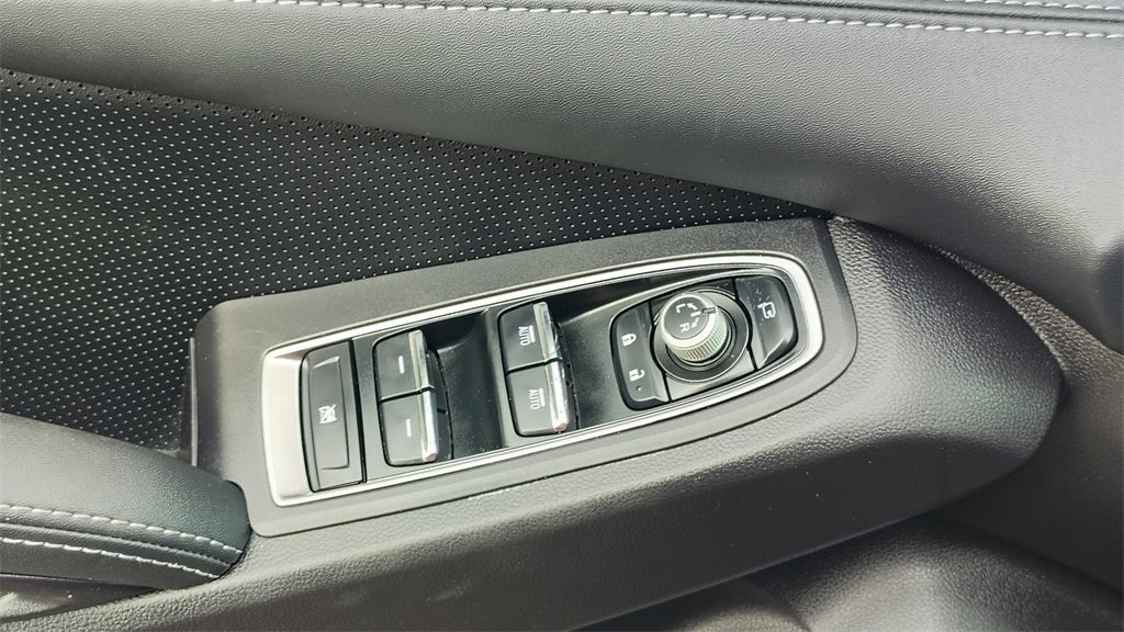 Used 2023 Subaru Ascent Touring image 10