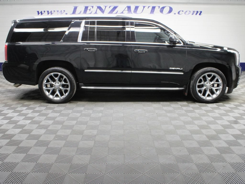 Used 2019 GMC Yukon XL Denali AWD/4WD image 2