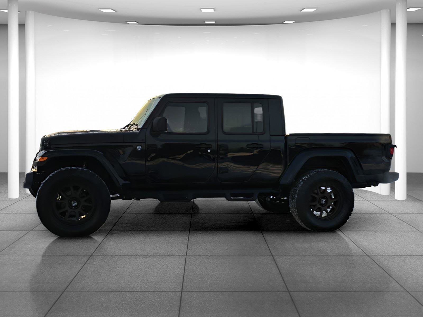 Used 2021 Jeep Gladiator Sport image 4