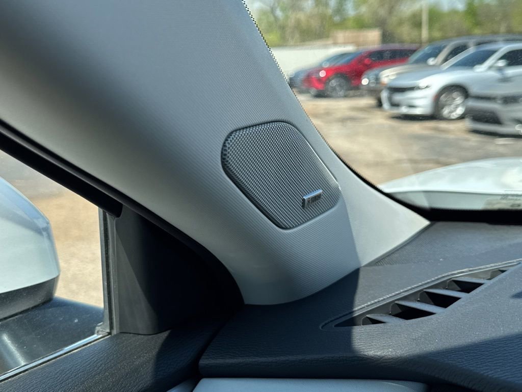 New 2026 Mitsubishi Outlander SEL FWD image 20