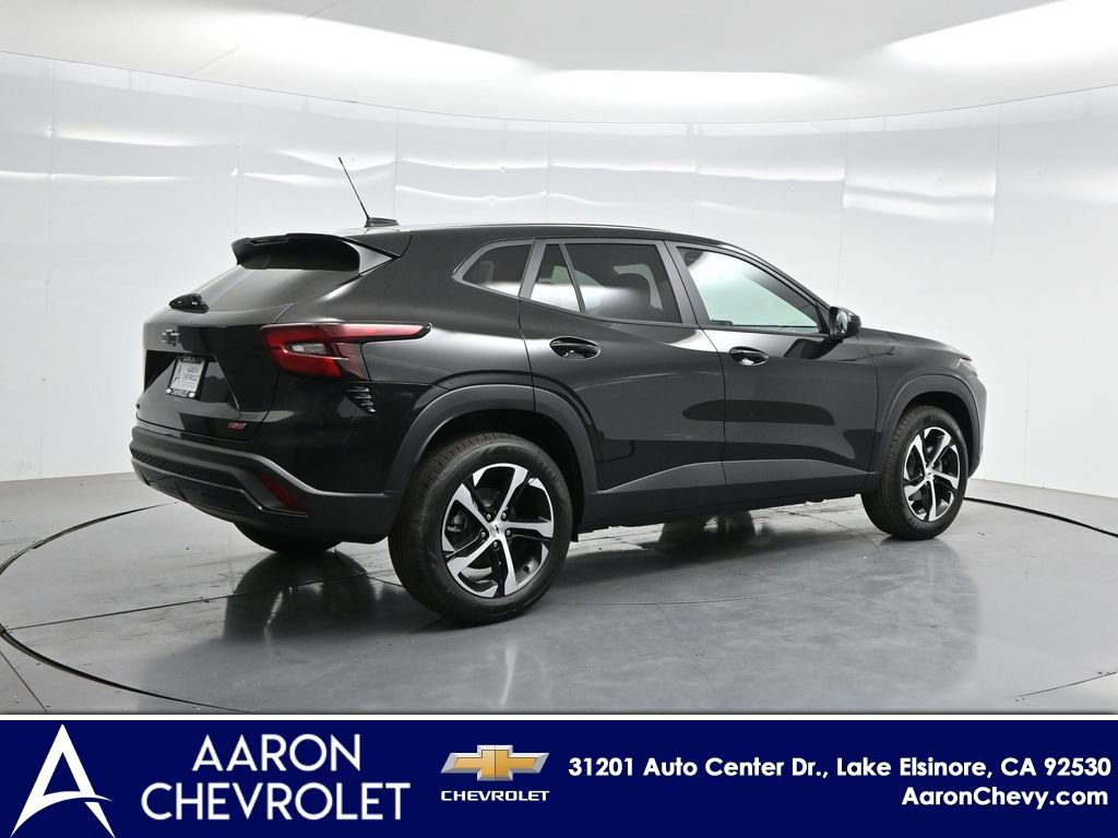 New 2026 Chevrolet Trax RS w/ Sunroof Package FWD image 42