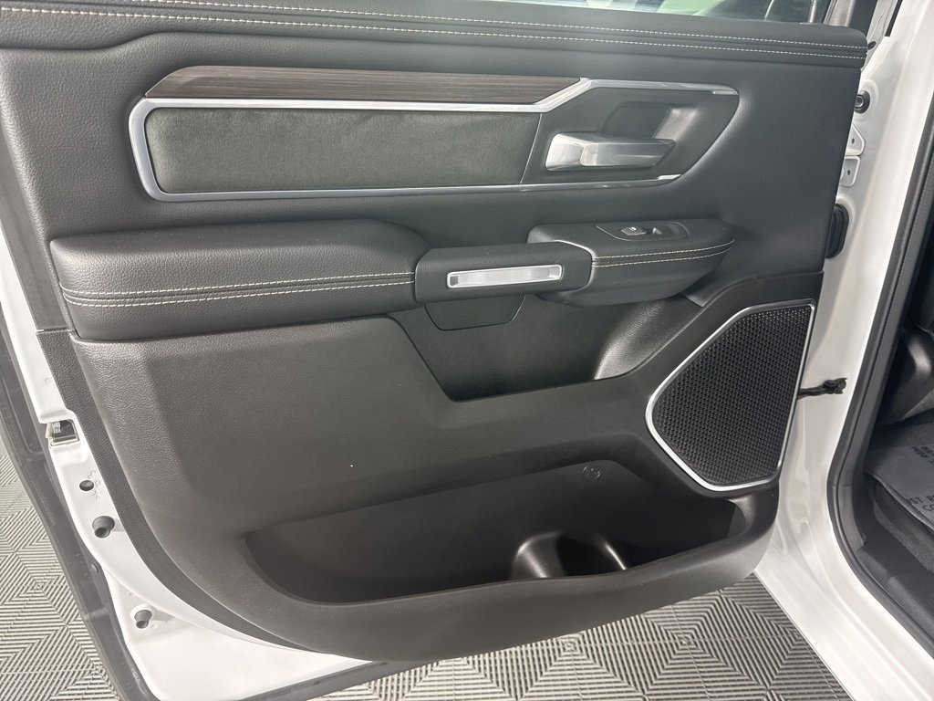 Used 2025 RAM 1500 Laramie image 31