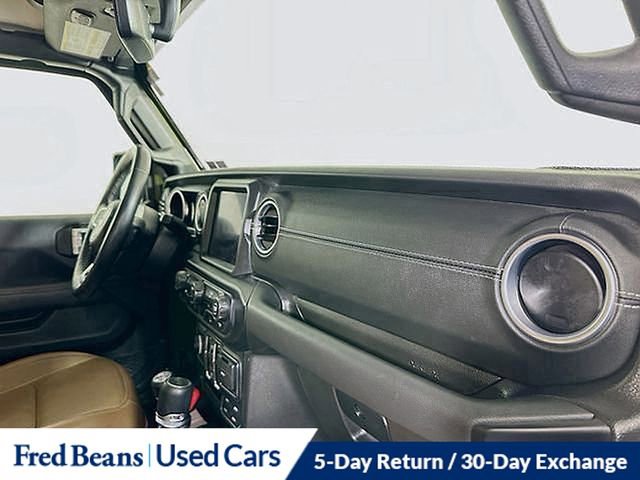 Used 2022 Jeep Wrangler Unlimited Sahara w/ Cold Weather Group image 38