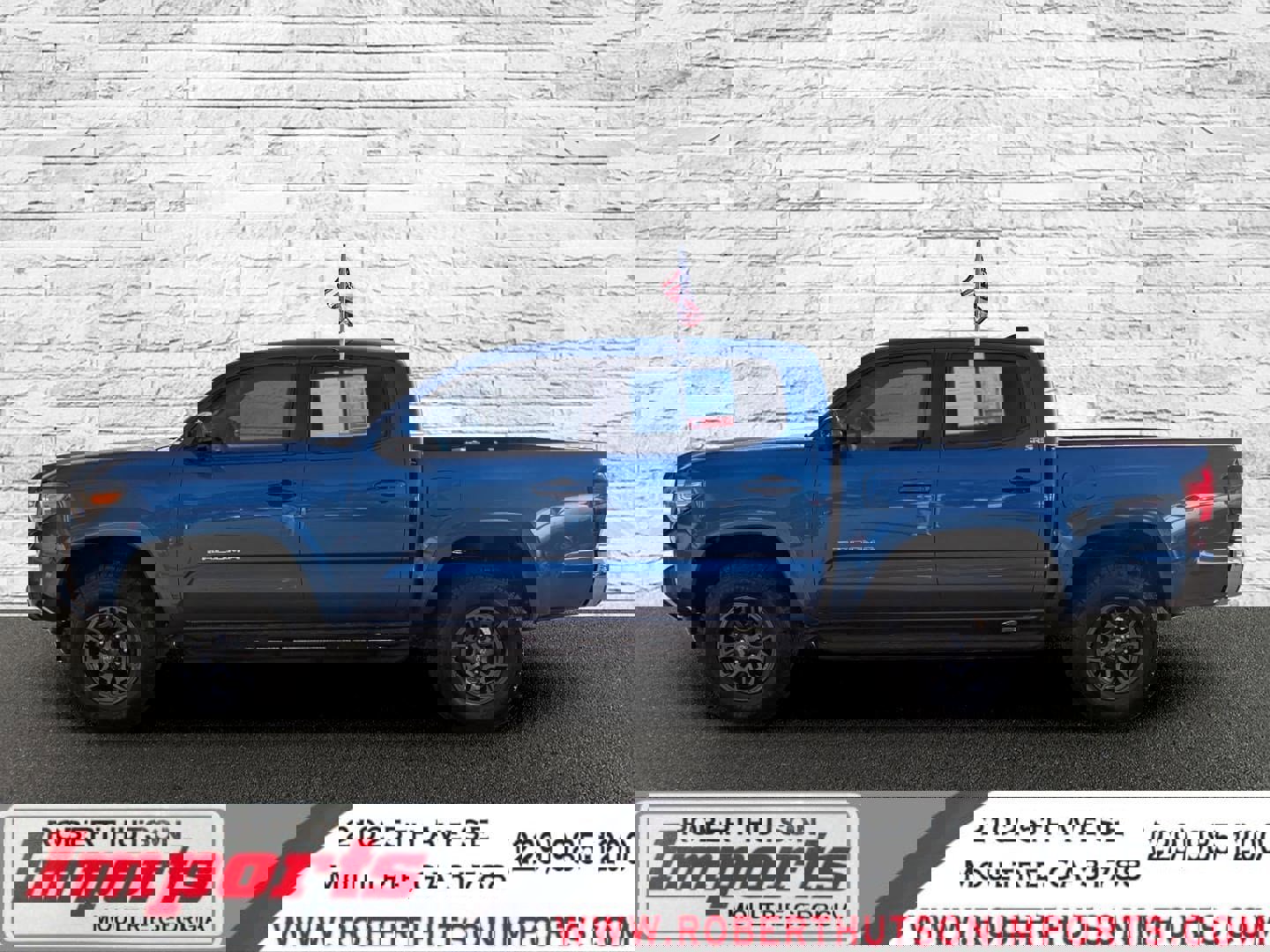 Used 2018 Toyota Tacoma SR5 image 1