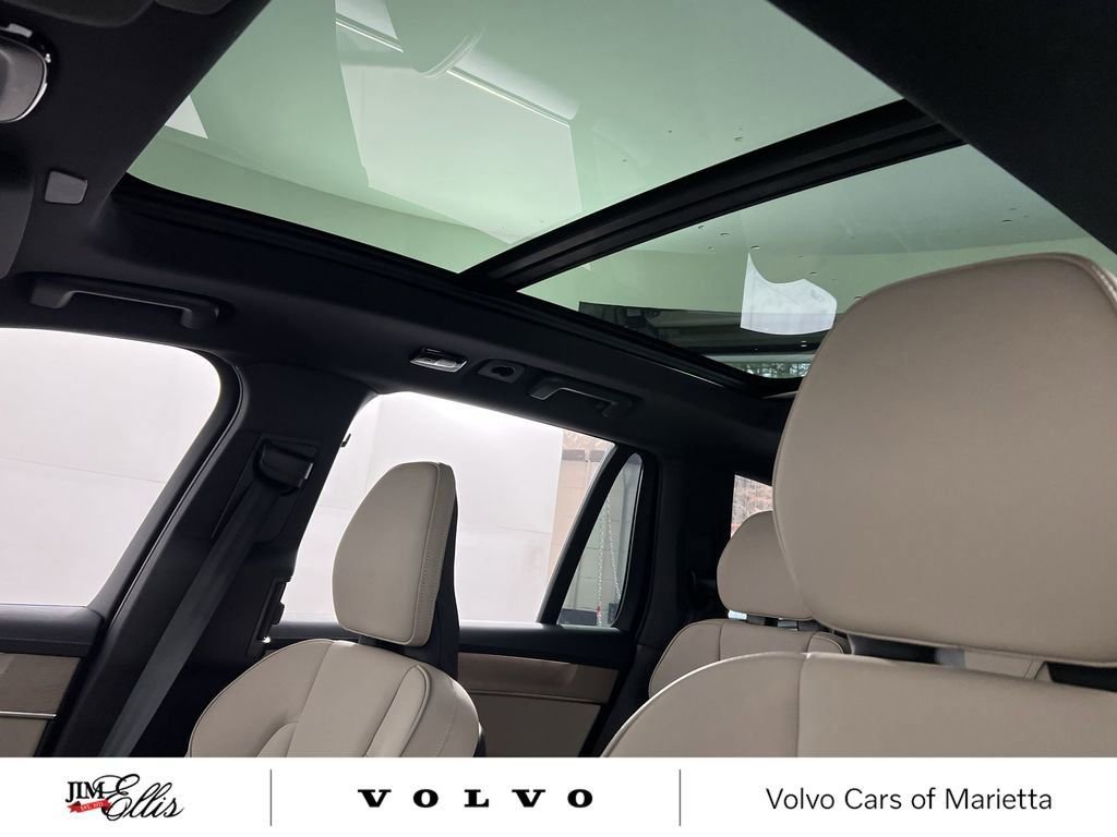 Certified 2025 Volvo XC90 B5 Plus image 18
