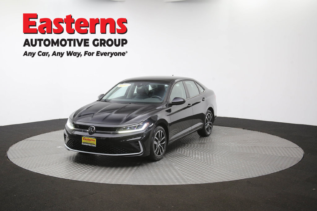 Used 2025 Volkswagen Jetta SE FWD image 55