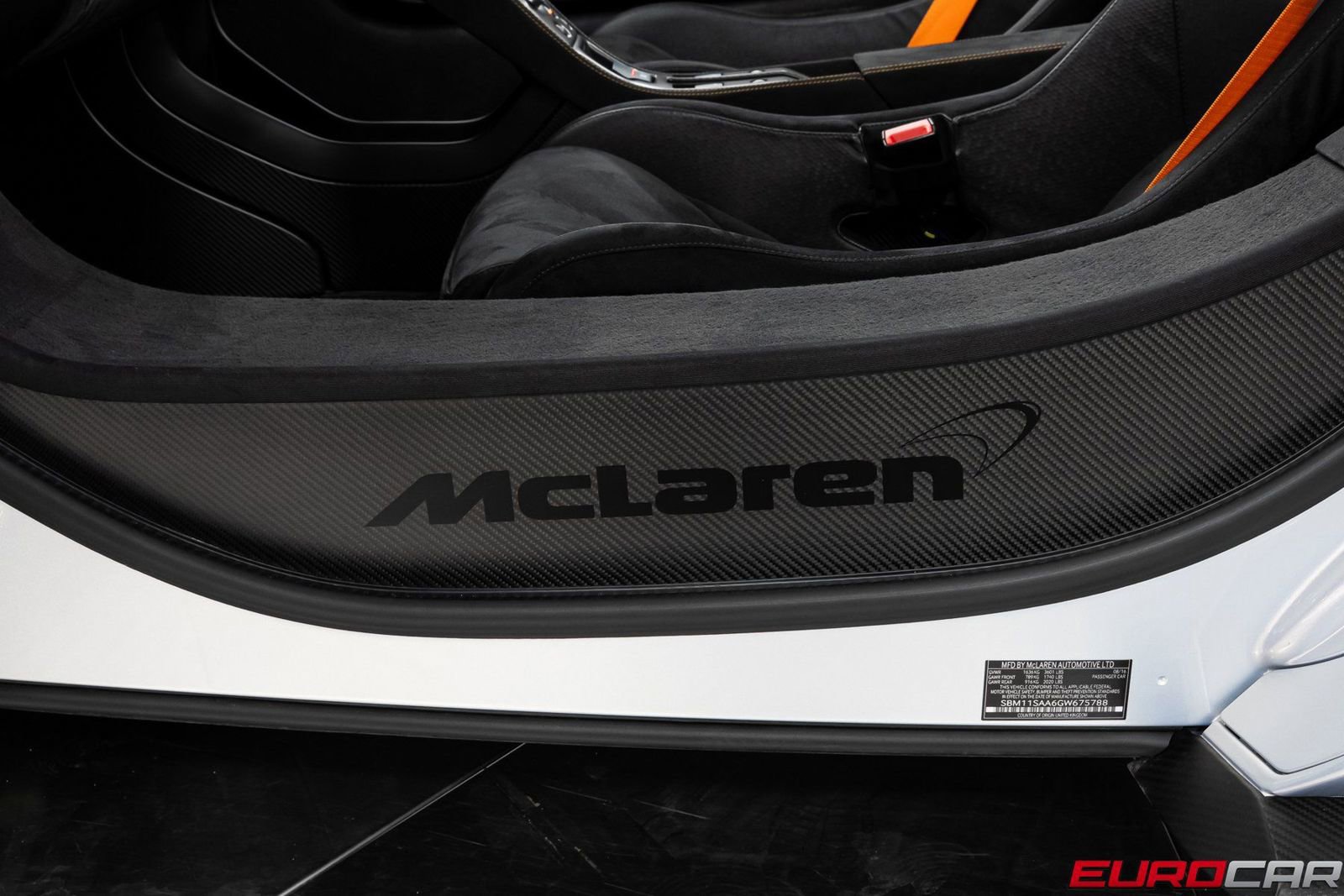 Used 2016 McLaren 675LT Spider image 48