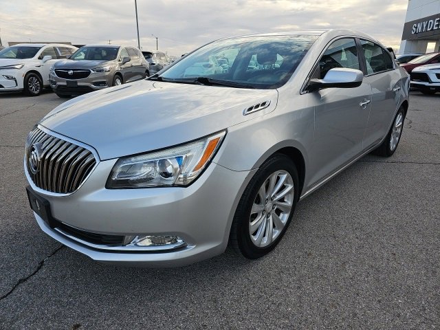 Used 2014 Buick LaCrosse Base image 3
