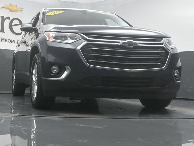 Used 2019 Chevrolet Traverse LT image 3