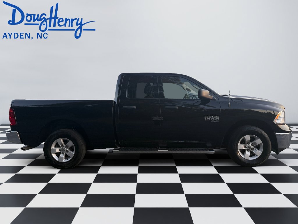 Used 2024 RAM 1500 Classic SLT AWD/4WD image 6