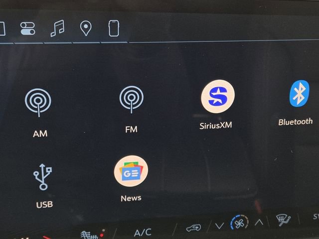 New 2026 Chevrolet Traverse LT w/ LPO, Floor Liner Package image 5