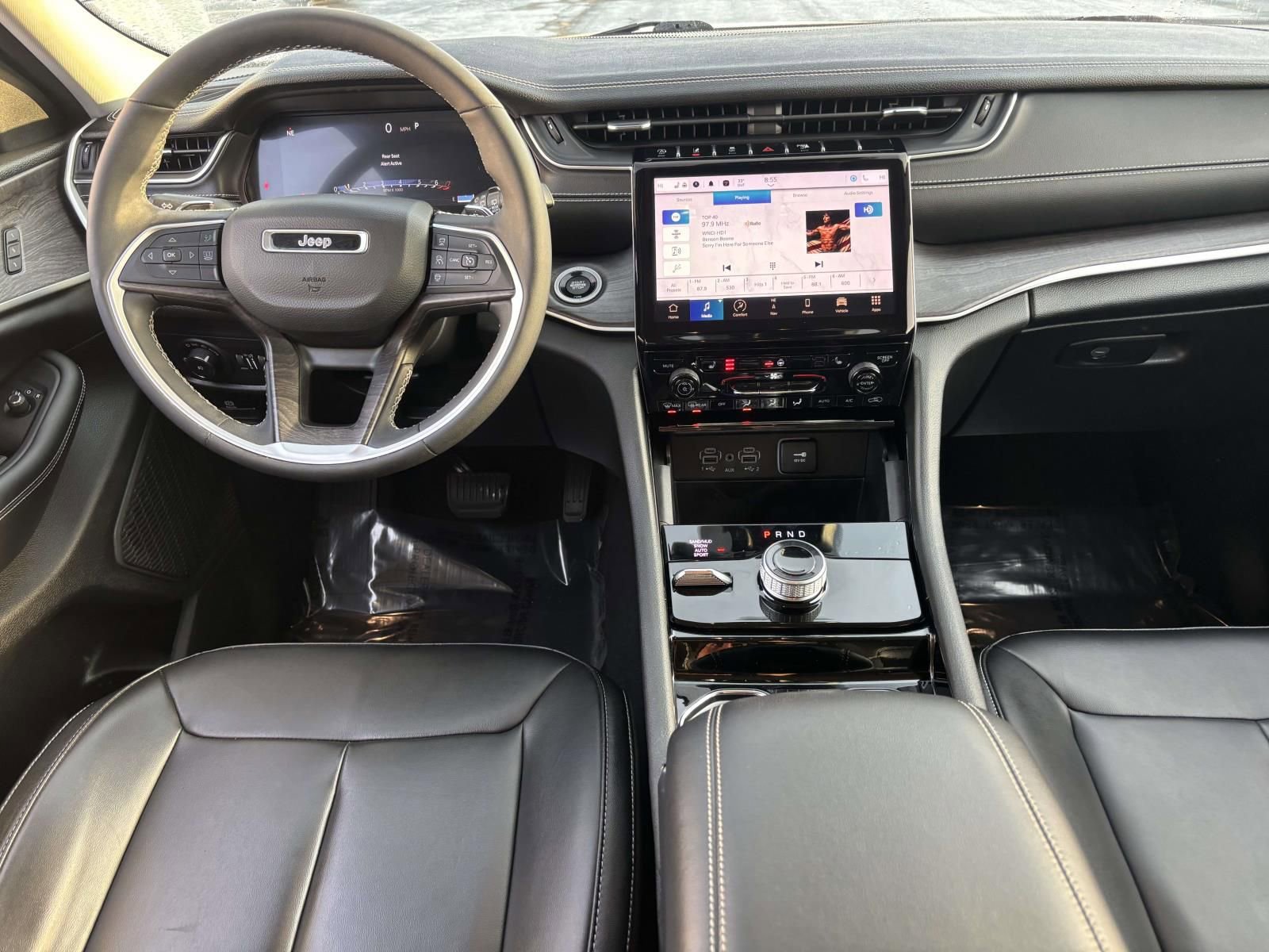 Used 2023 Jeep Grand Cherokee L Limited image 29