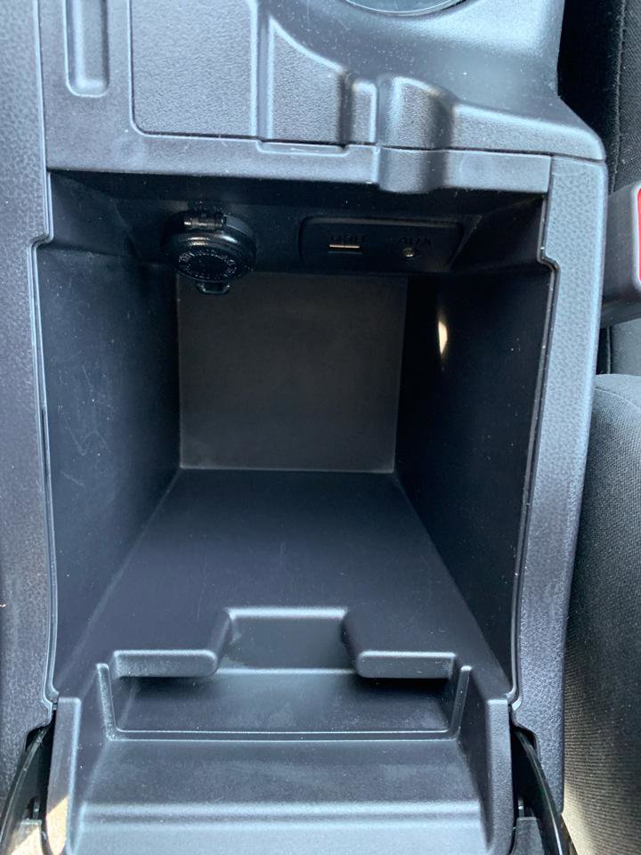 Used 2017 Subaru Impreza 2.0i Premium image 19