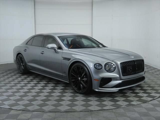 Used 2025 Bentley Flying Spur Plug-In Hybrid AWD/4WD image 3