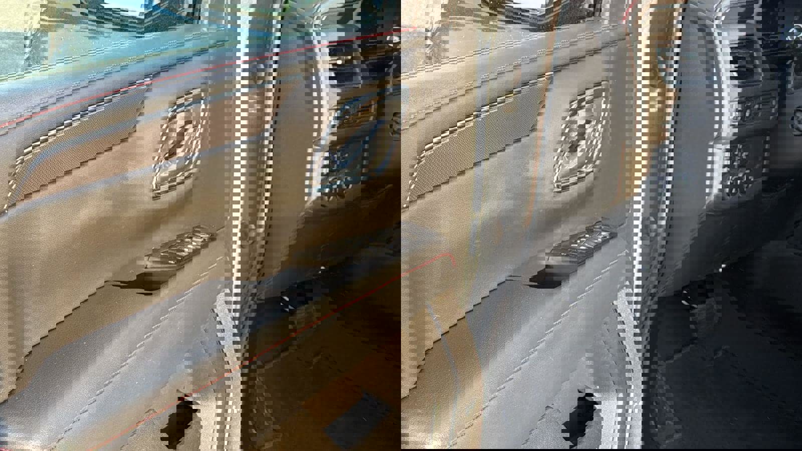 Certified 2022 Chevrolet Tahoe RST w/ Sport Performance Package image 12