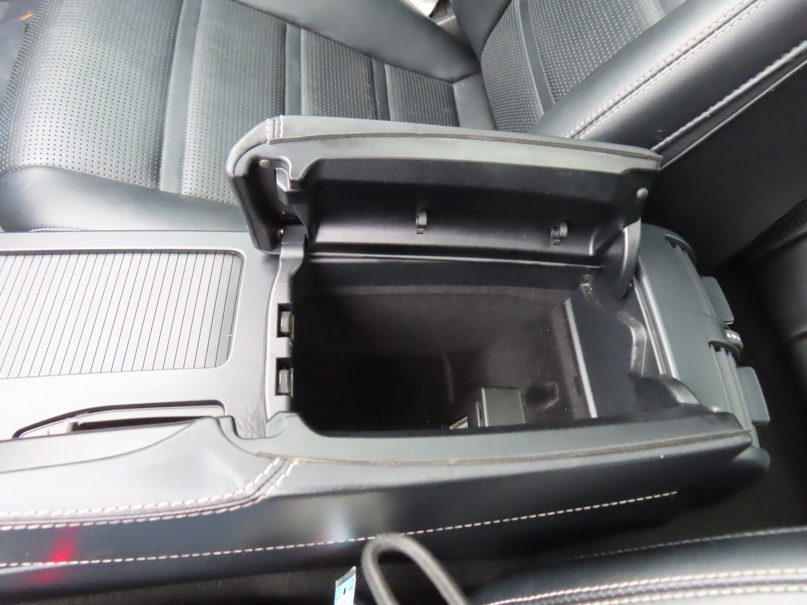 Used 2014 Mercedes-Benz E 63 AMG S-Model image 32