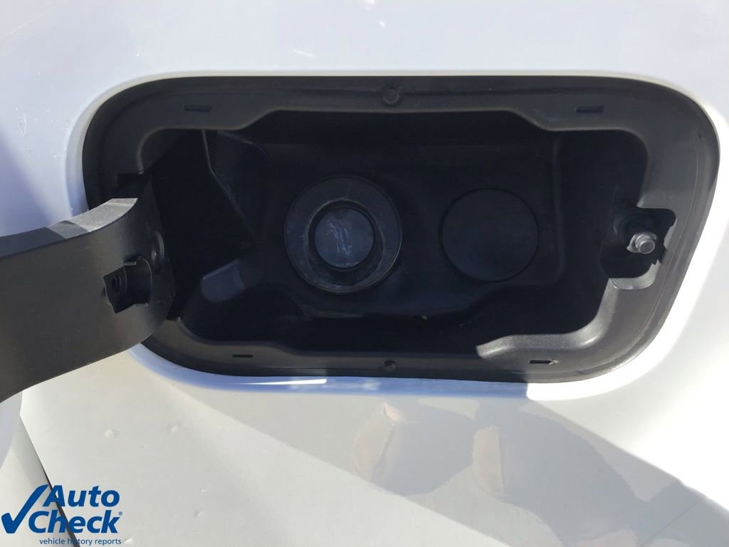 Used 2022 Chevrolet Colorado LT w/ Fleet Safety Package image 8