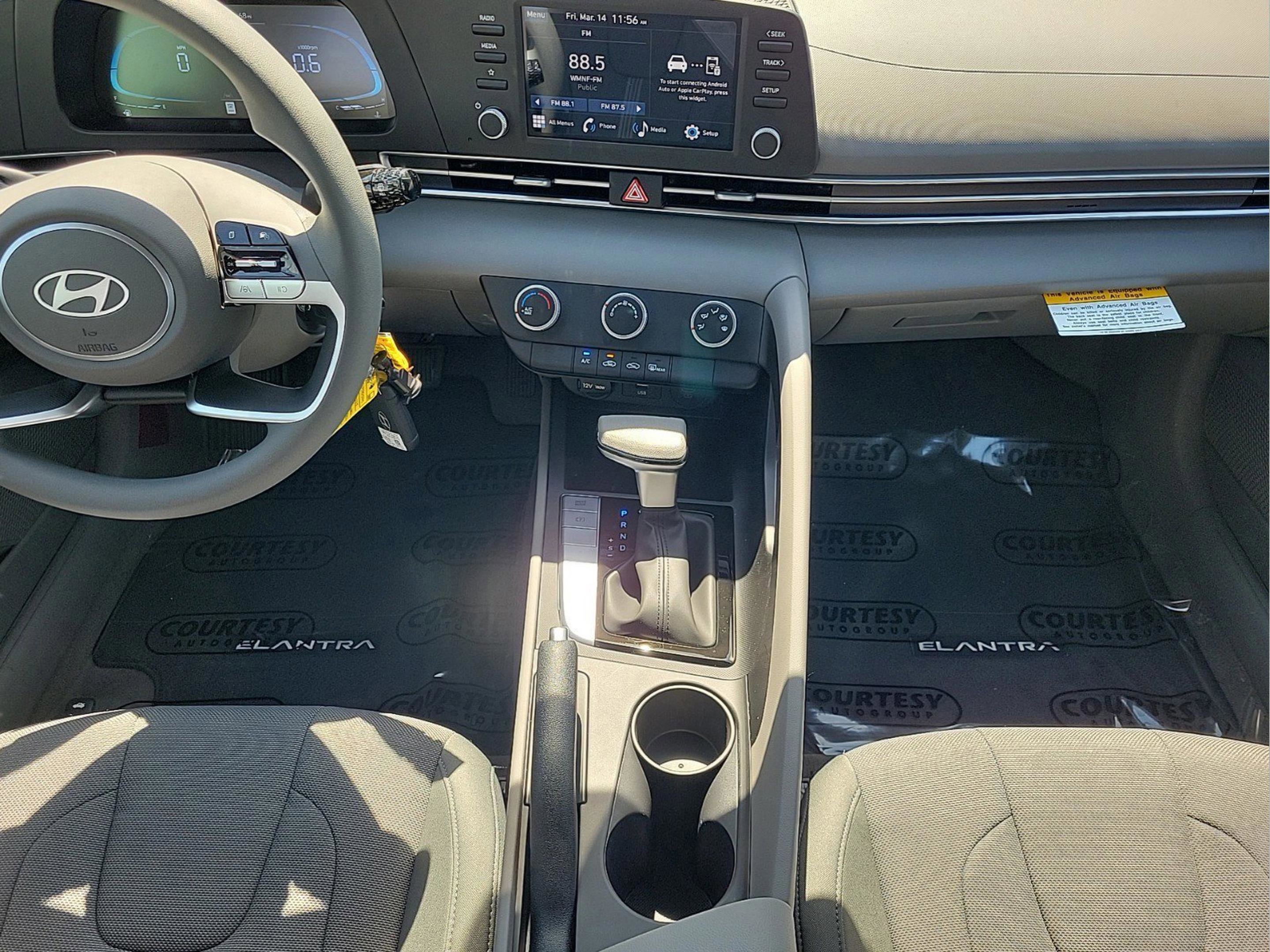 New 2026 Hyundai Elantra SE image 19