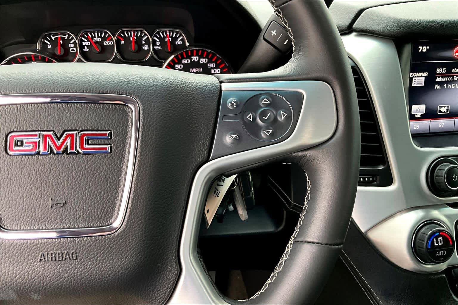 Used 2015 GMC Yukon SLE w/ Convenience Package RWD image 25