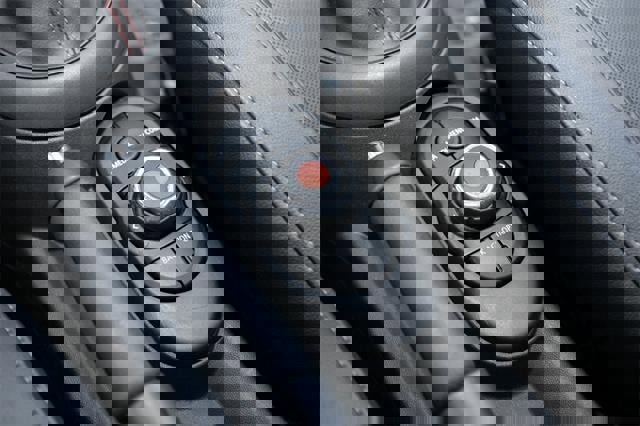 Used 2020 MINI Cooper S image 31