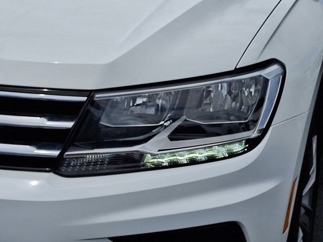 Certified 2020 Volkswagen Tiguan SEL w/ 3rd Row Seat Package image 12