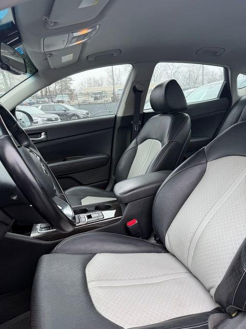 Used 2019 Kia Optima EX image 8