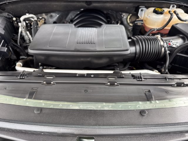 Used 2024 Chevrolet Tahoe Z71 w/ Luxury Package AWD/4WD image 23