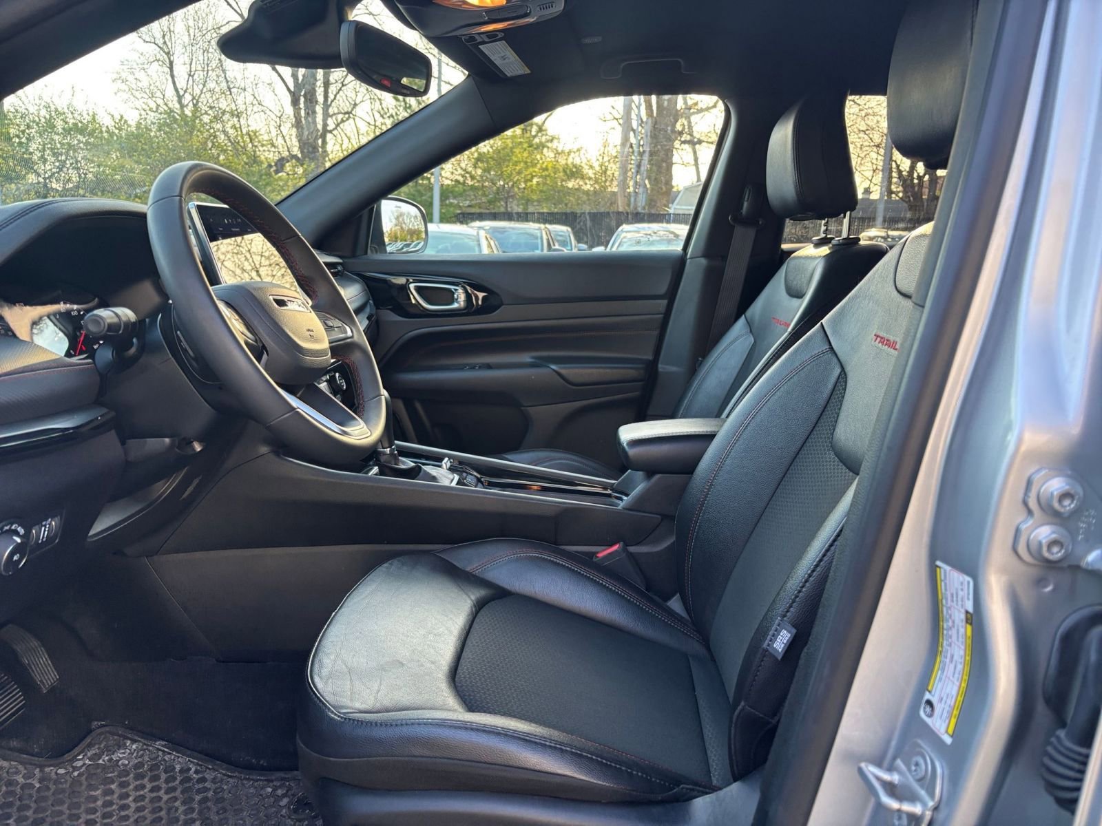 Used 2025 Jeep Compass Trailhawk w/ Trailer Tow Group image 24