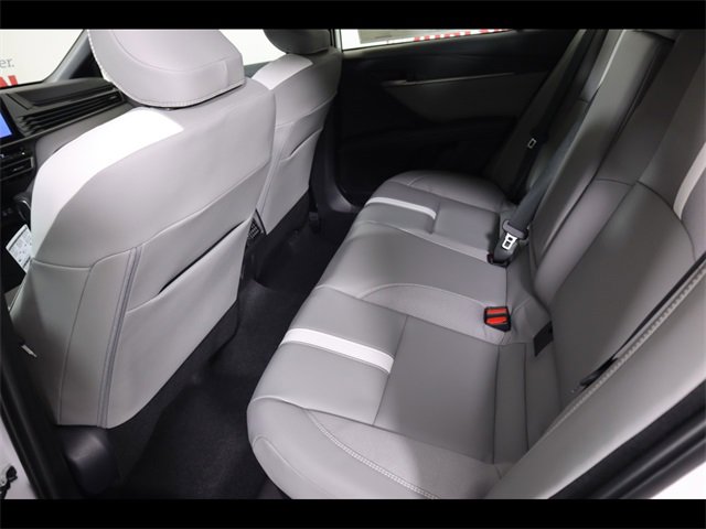 Used 2026 Toyota Camry SE image 17