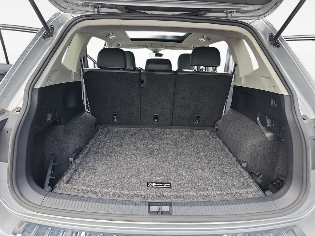 Used 2023 Volkswagen Tiguan SE AWD/4WD image 12