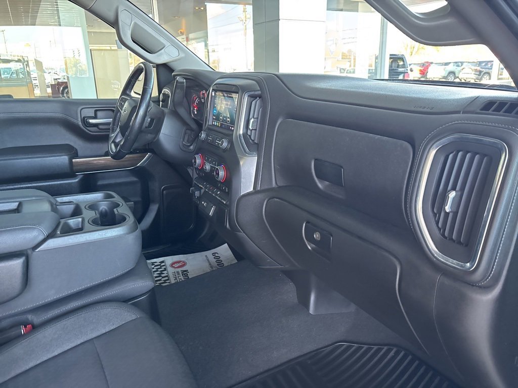 Used 2022 Chevrolet Silverado 1500 RST w/ LPO, Blackout Package image 32